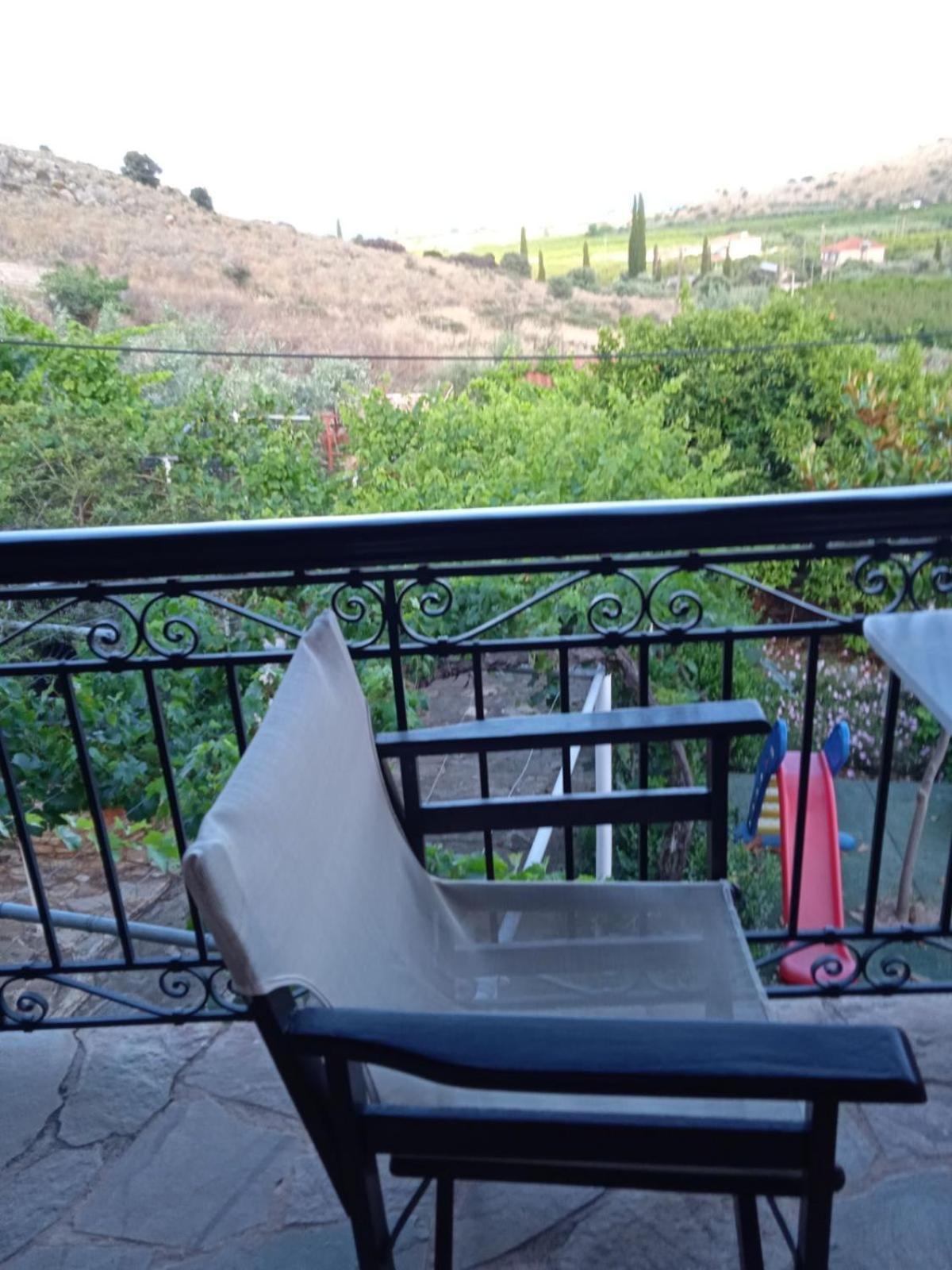 Pontinos Villa Myloi Bagian luar foto